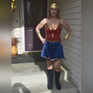 Wonder Woman 1984 Costume with wig & Accessories, Adult